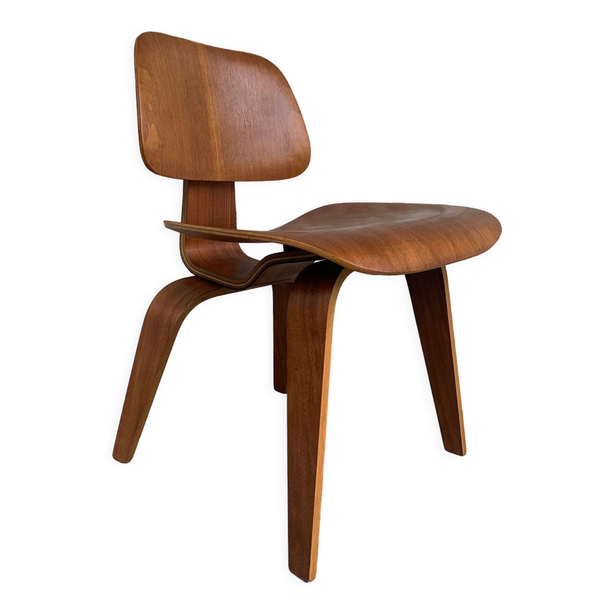 Charles & Ray Eames walnut DCW chair for Herman Miller 1950