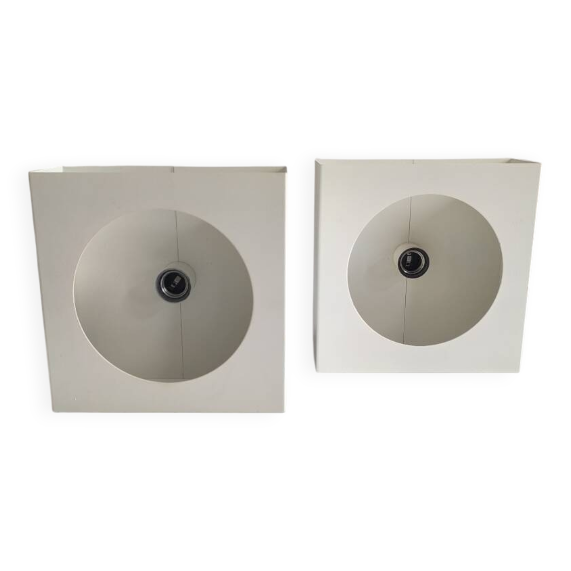 Pair of Disderot 2091 wall lights