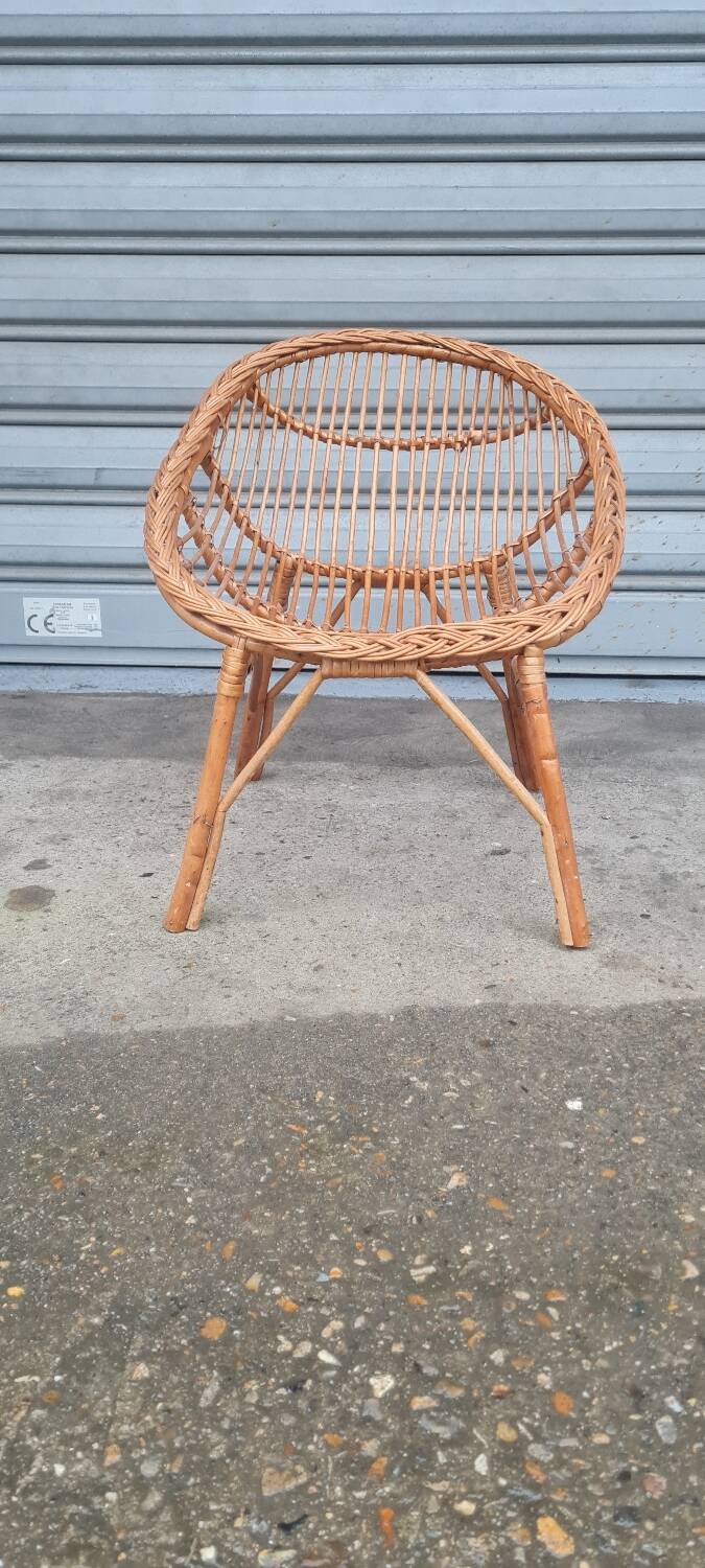Fauteuil coquille en rotin