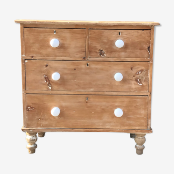 Pine dresser