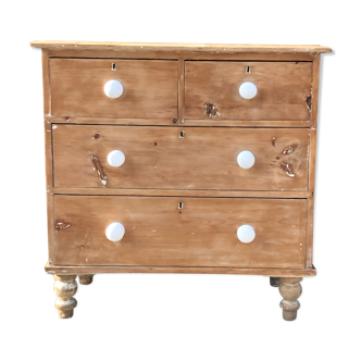 Pine dresser