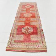3x12 Faded Red Vintage Runner Rug, 97x353Cm