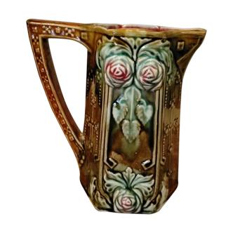 Vintage Onnaing pitcher