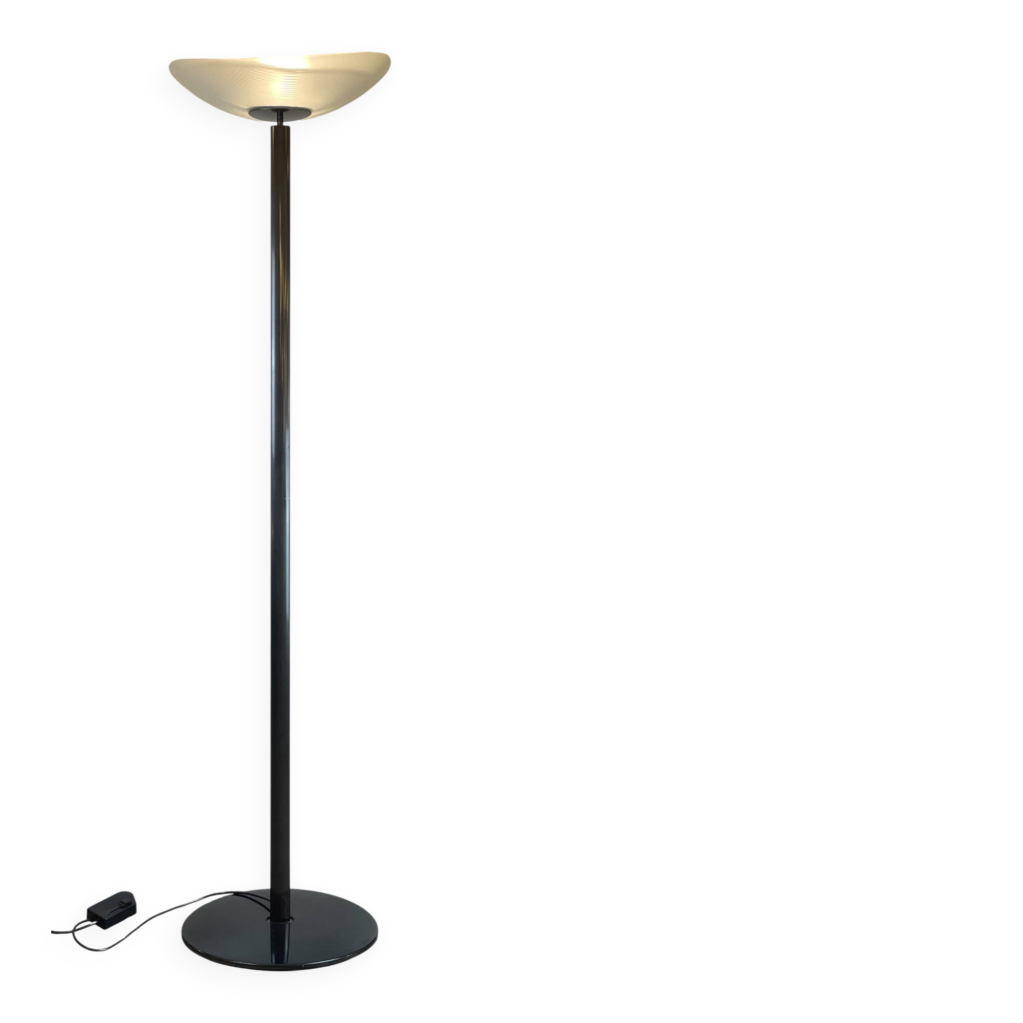 Tebe, lampe sur pied par Ernesto Gismondi pour Artemide, Italie, années 1980.