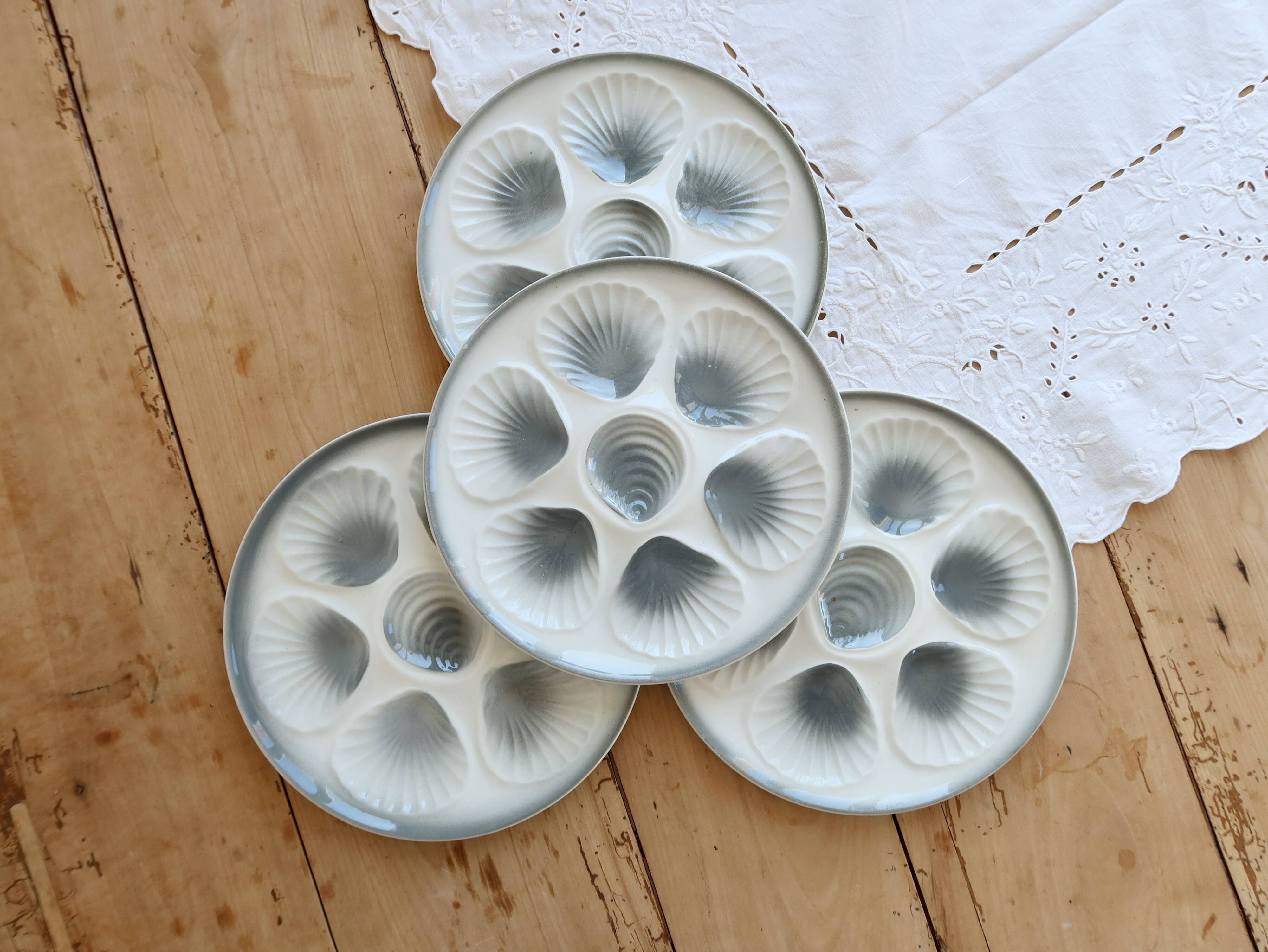 4 vintage oyster plates Moulin des Loups earthenware in blue-grey gradient