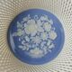 Old small basket in openwork porcelain, Moga Romania 86