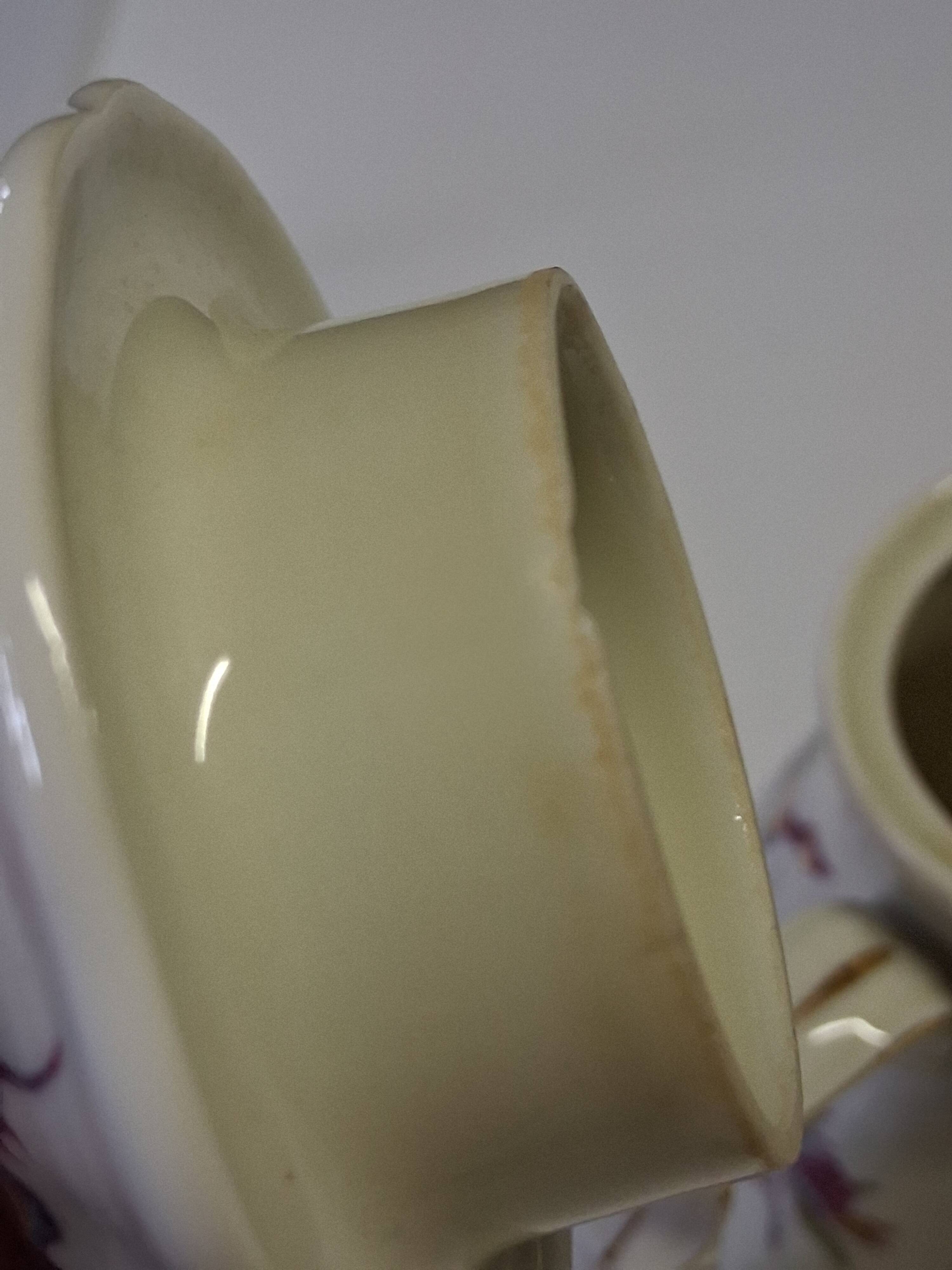 Very pretty Limoges porcelain coffee pot from Bernardaud model "Ch
