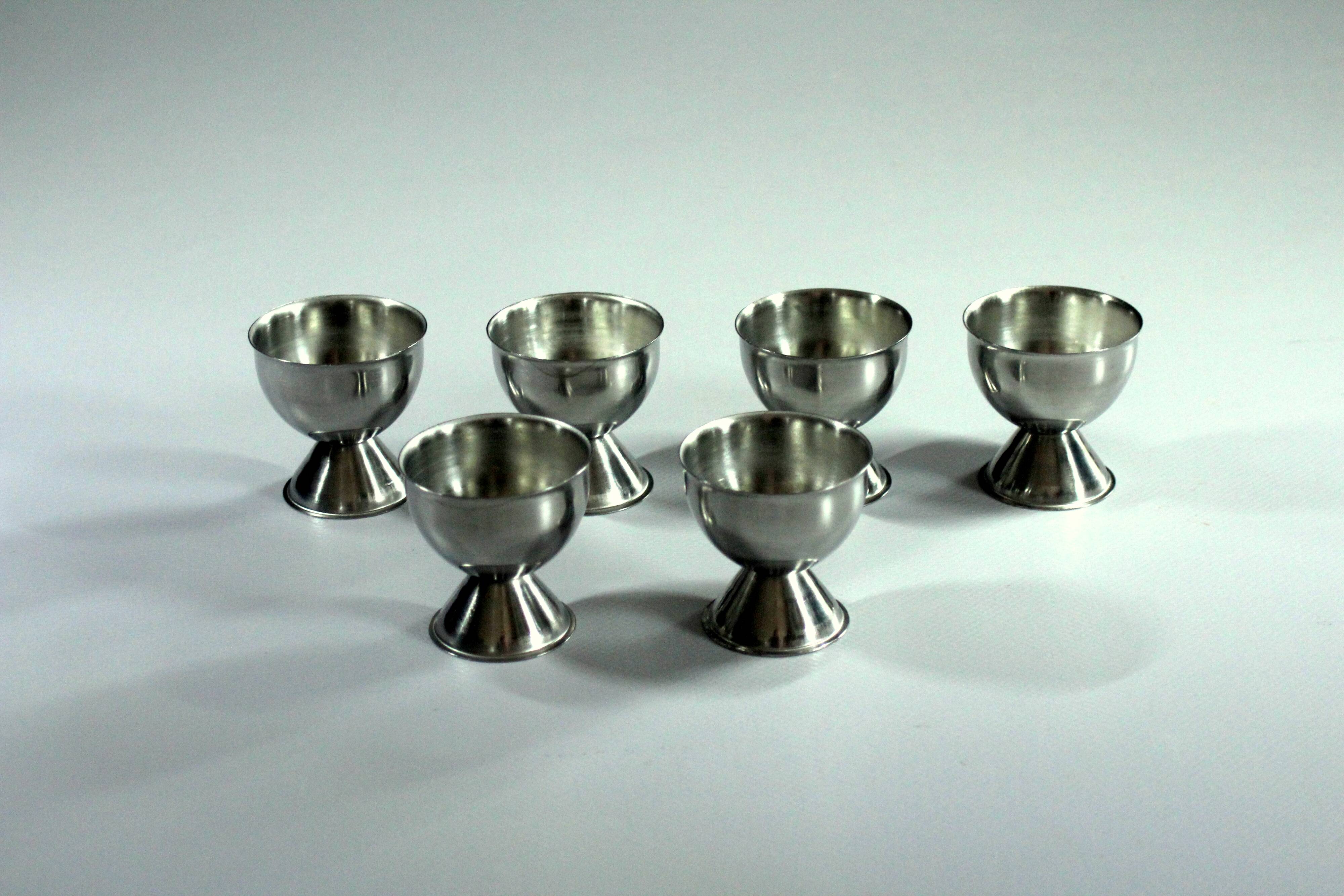 6 stainless steel egg cups - Vintage
