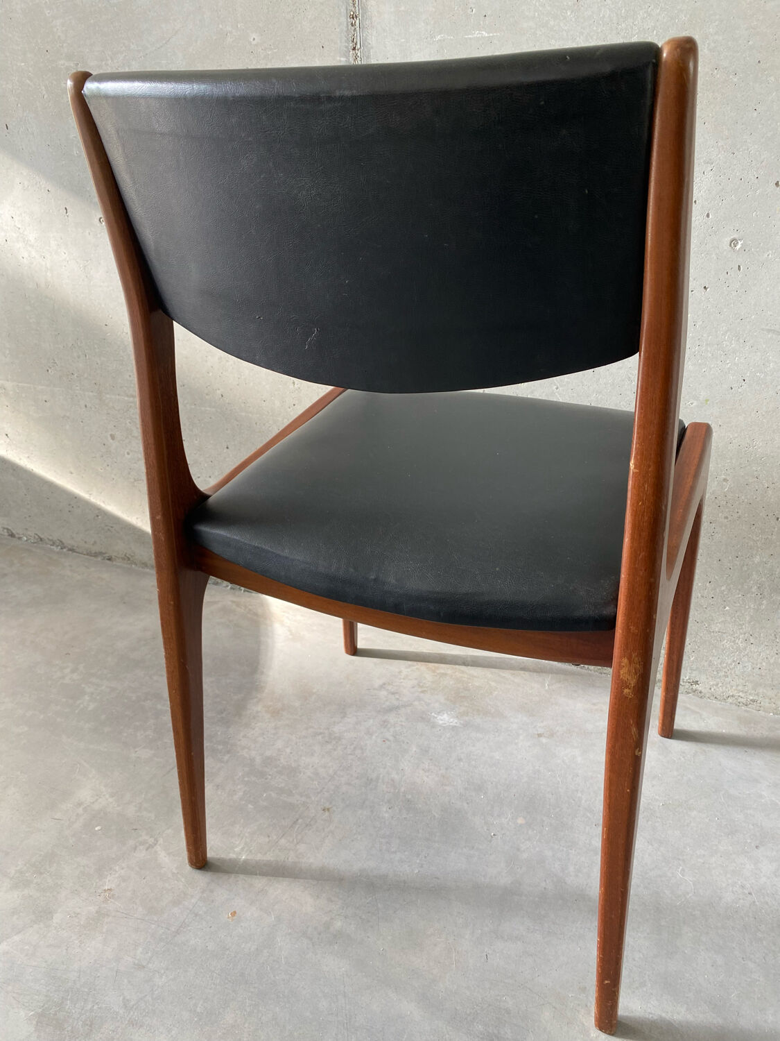 4 scandinavian teak chairs