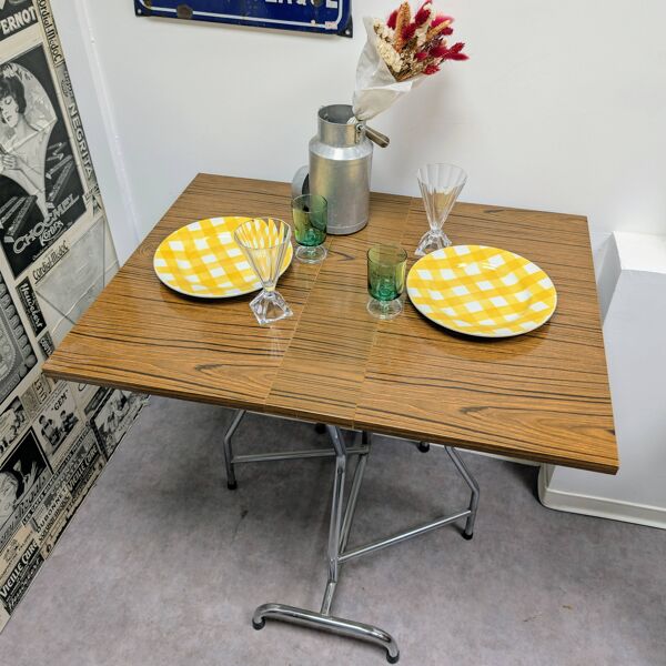 Table pliante en formica