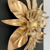 Vintage wall lamp golden leaves