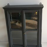 Old hanging showcase