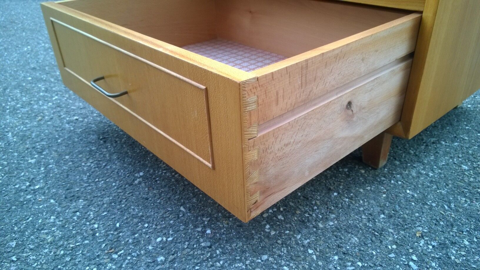 Chiffonier year 60