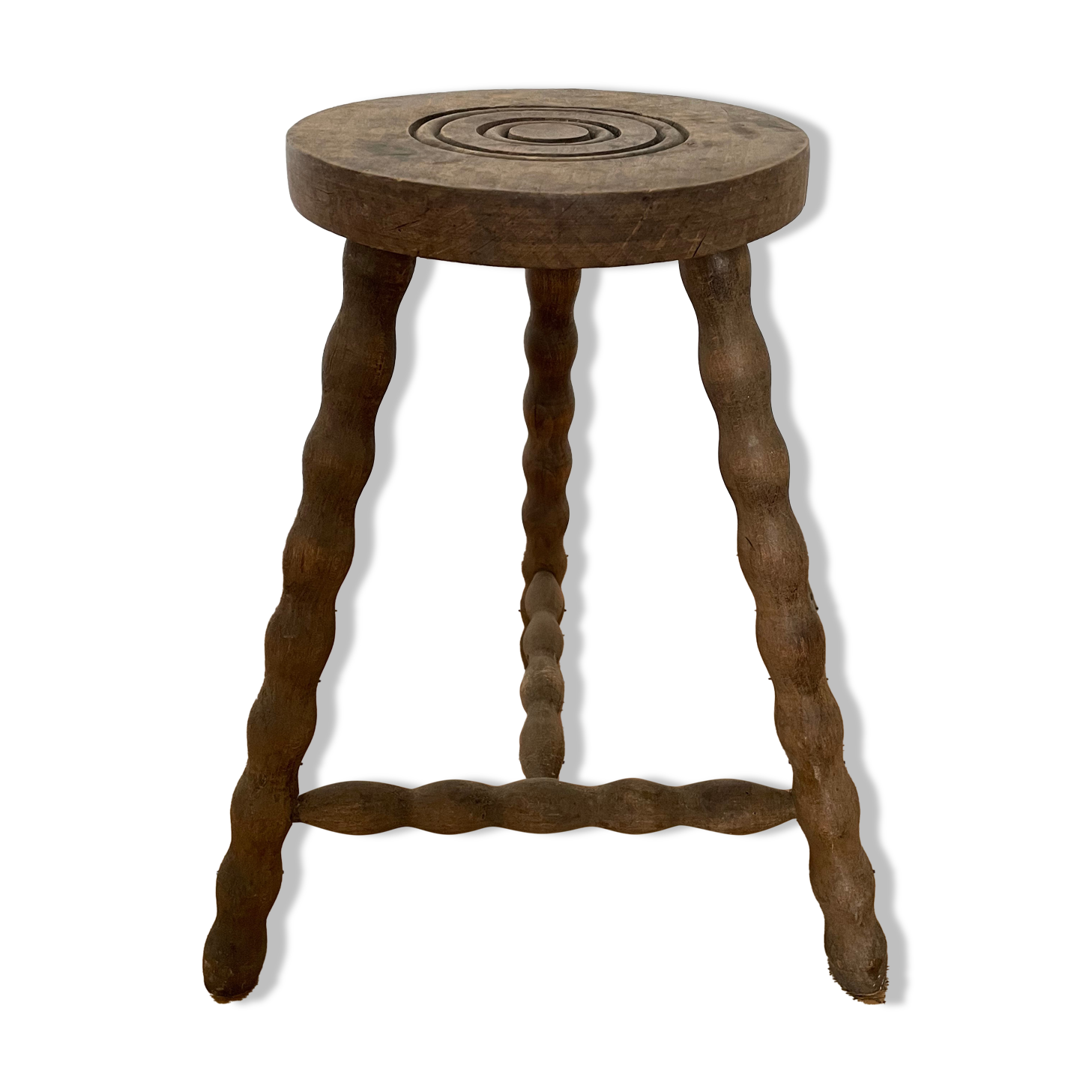 Tripod stool in solid wood, feet turned