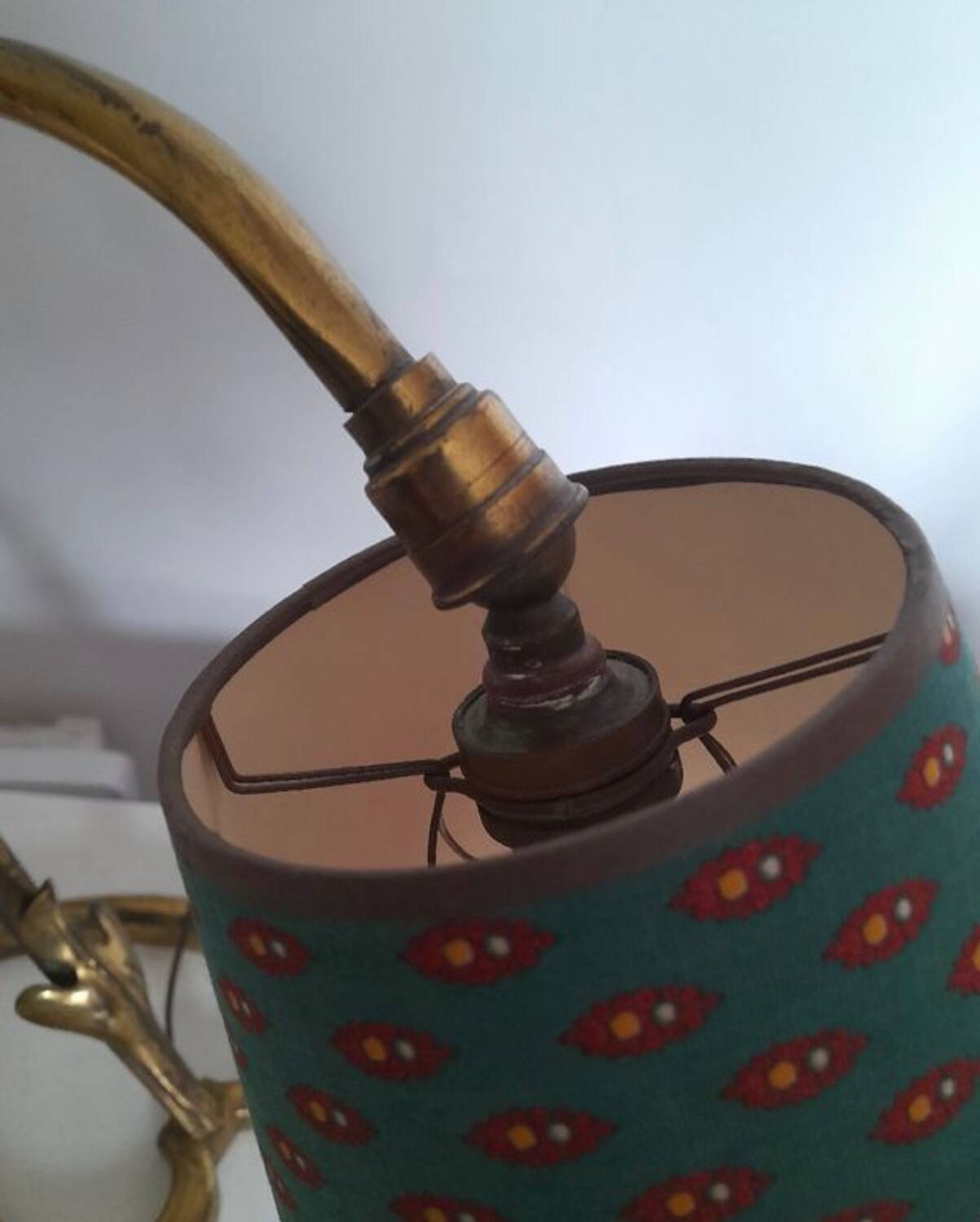 Vintage heart-shaped desk lamp