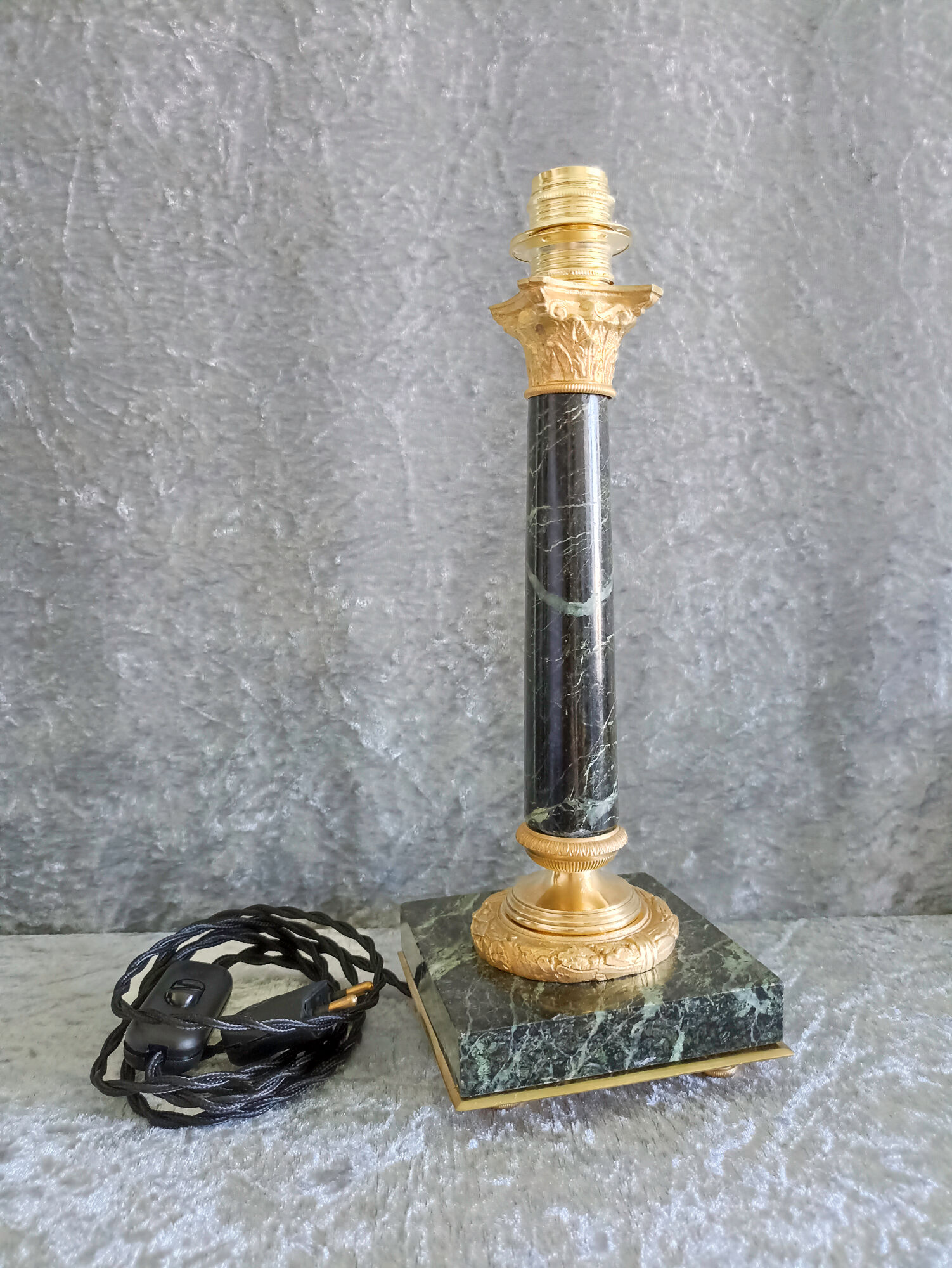 Empire style bedside lamp in bronze and green marble
