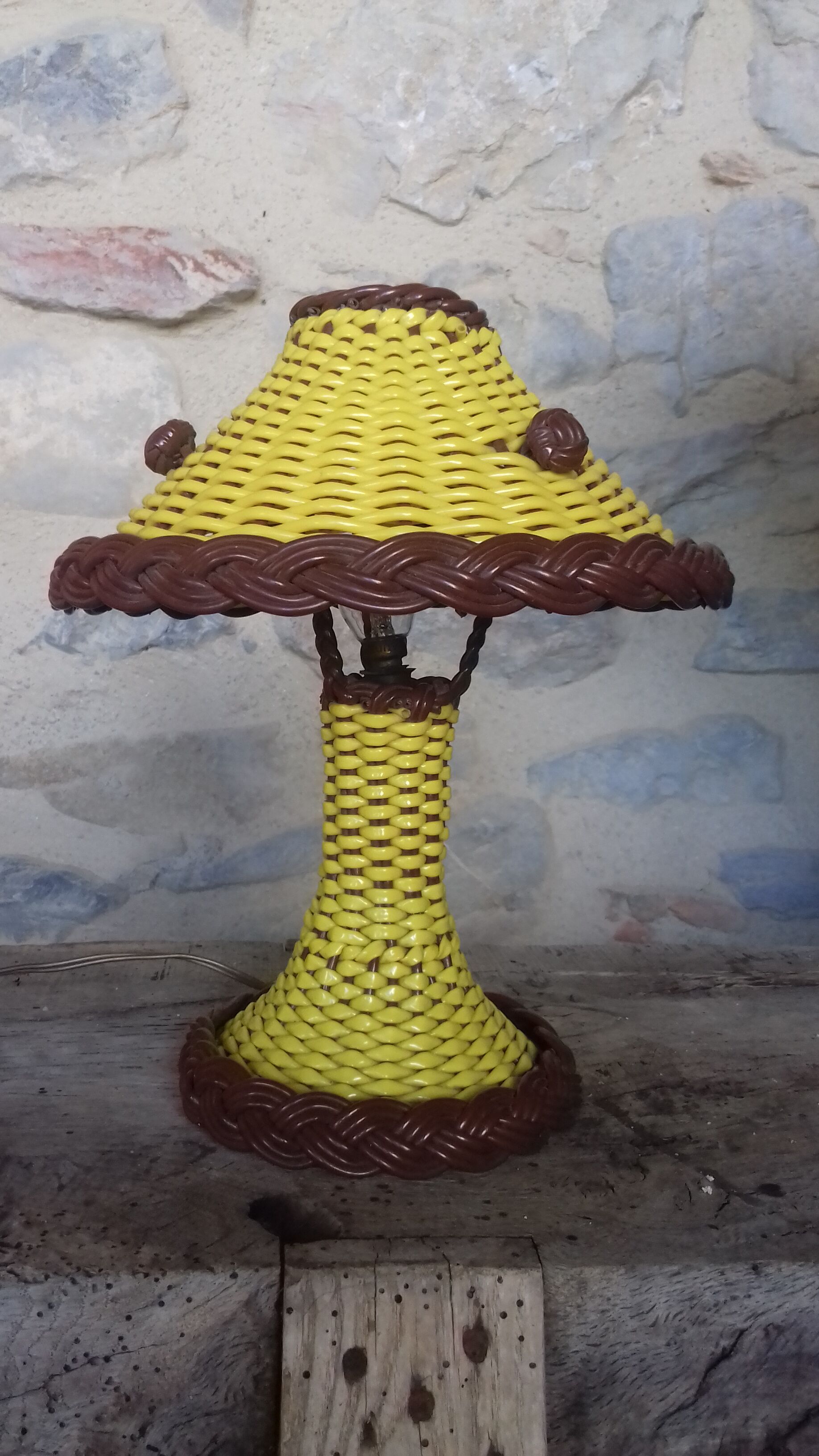 Yellow scoubidou lamp