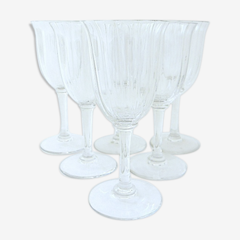 Suite de six verres sur pied en cristal incolore à porto, xérès ou commandaria