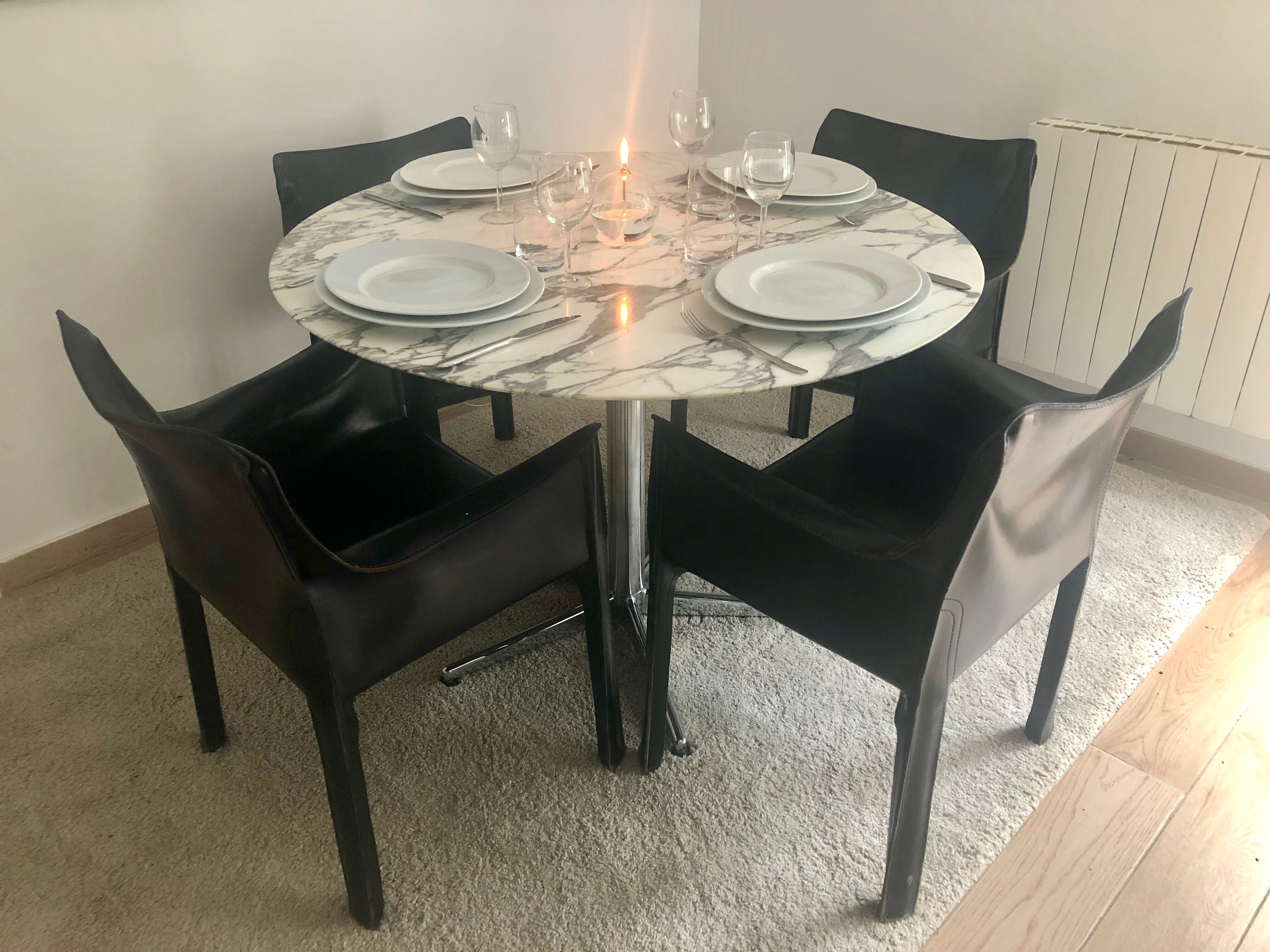 Round marble table 110 cm by Cassina