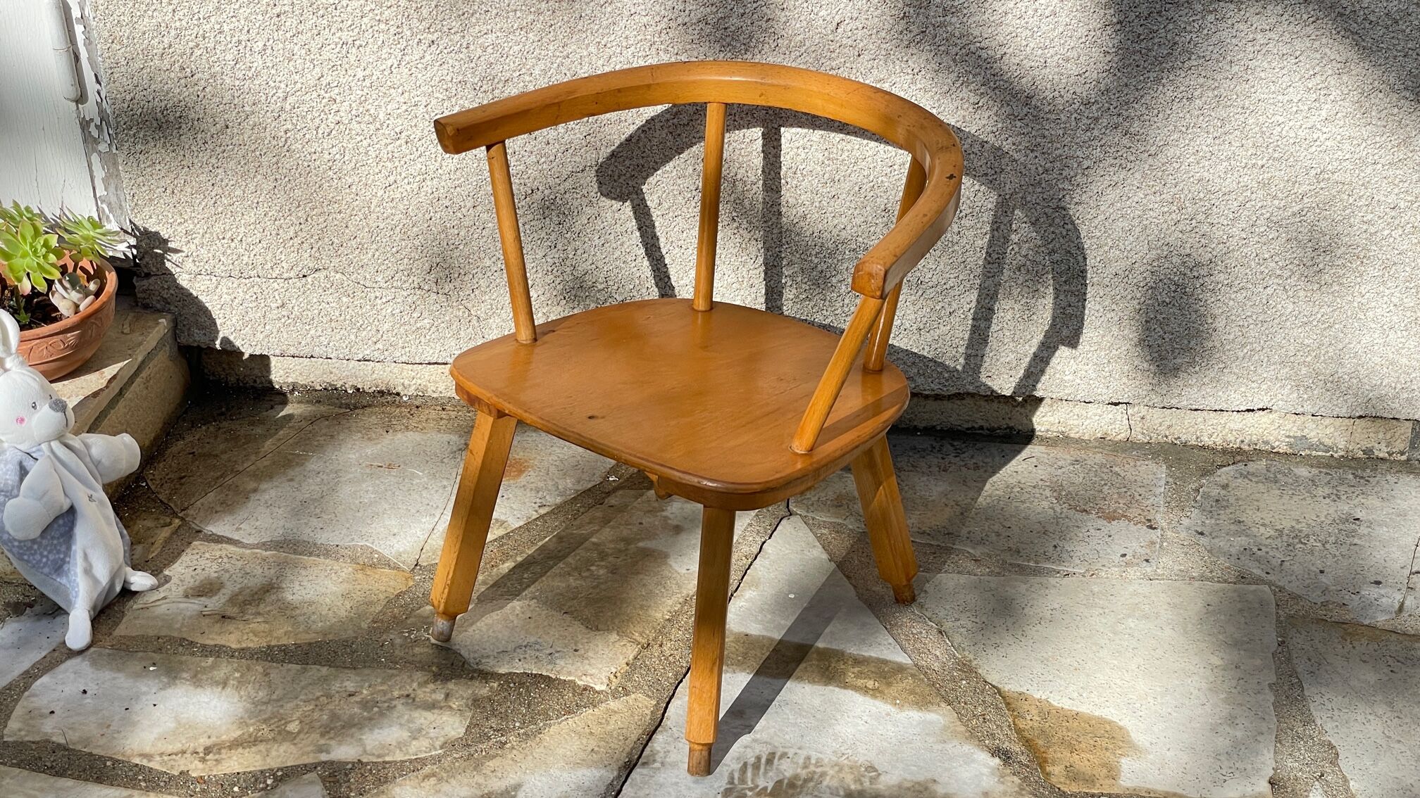 Fauteuil vintage pour enfants en bois