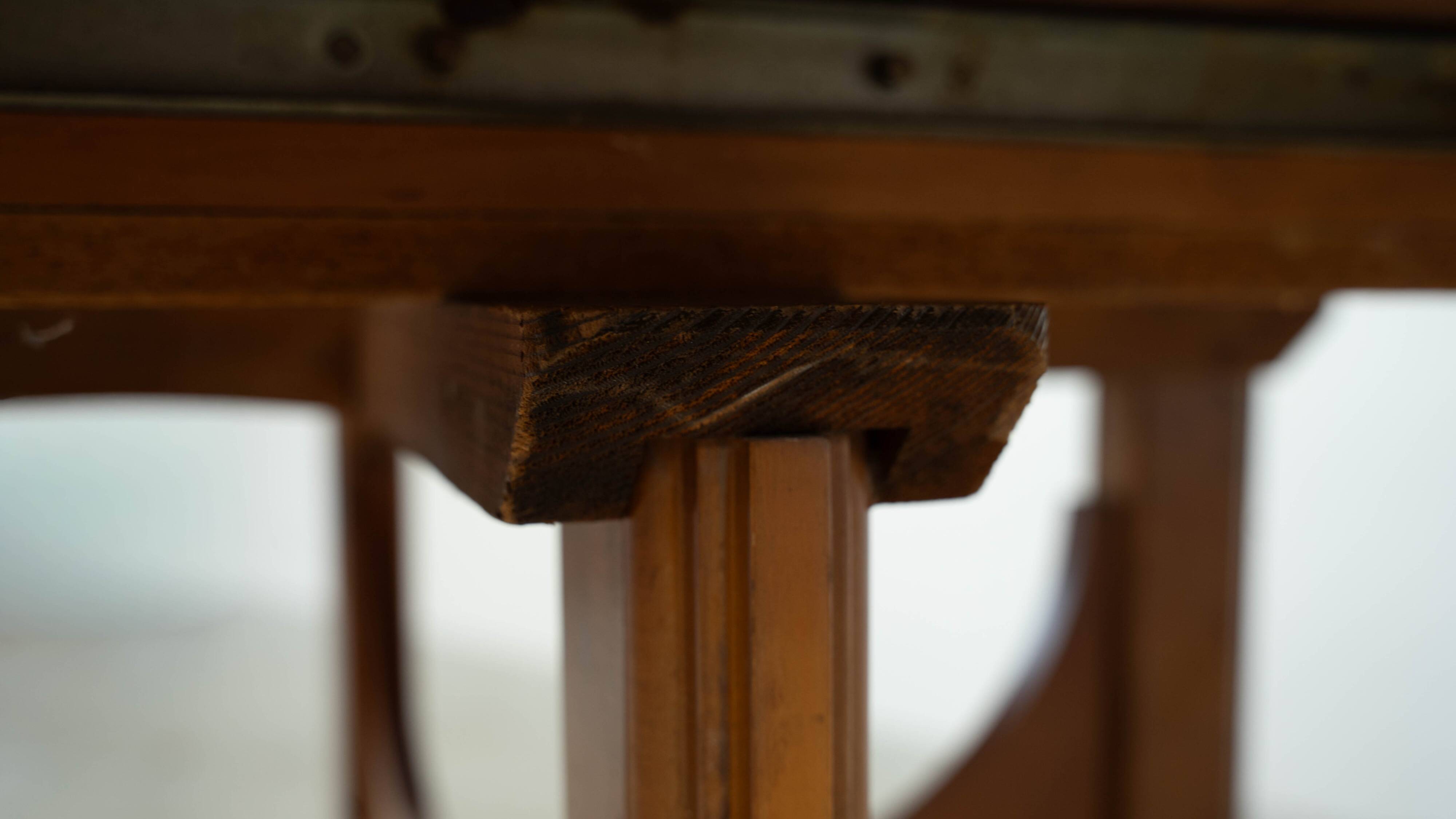 Italian sculptural dining table