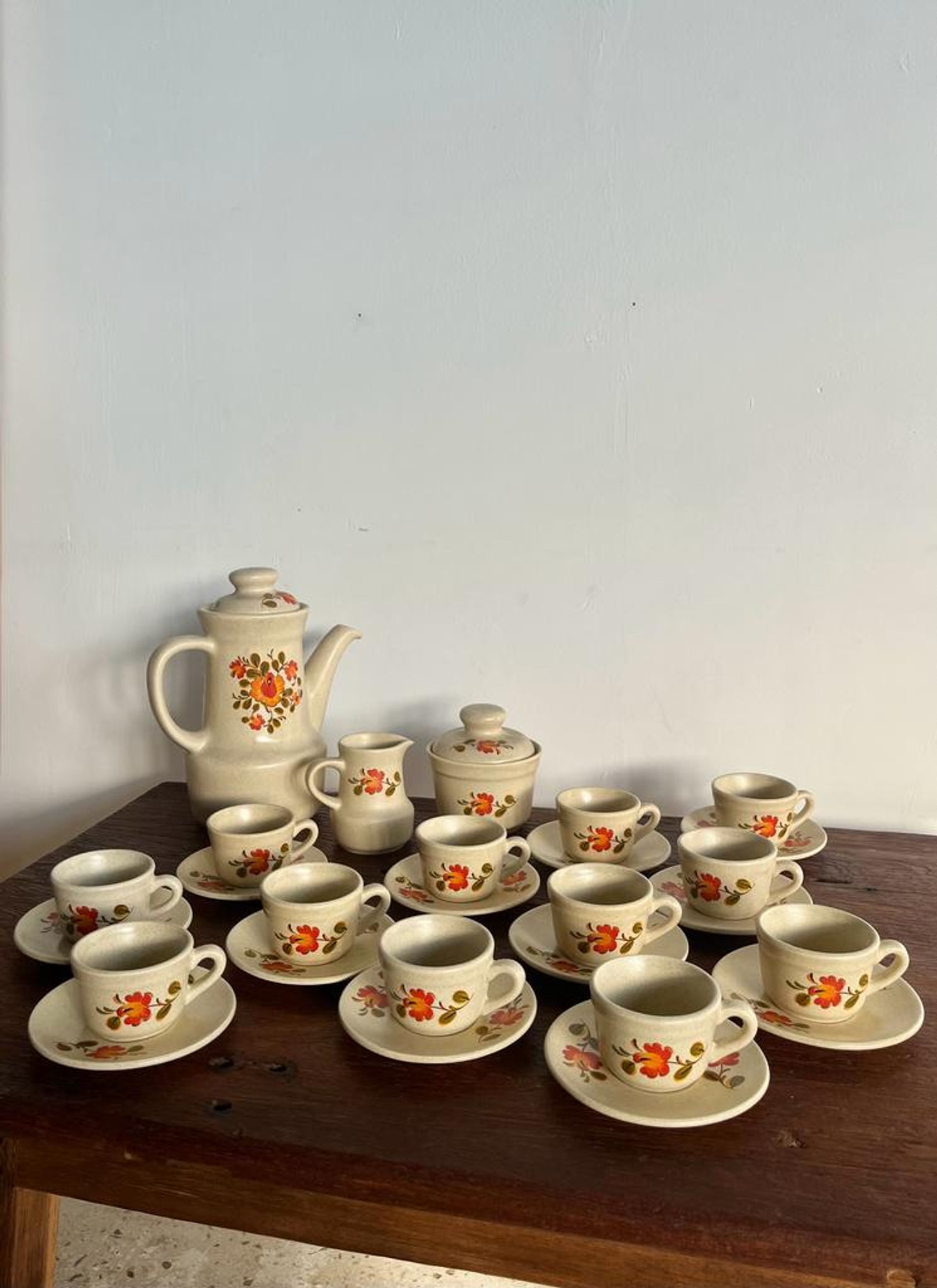 Vintage coffee service, Bergen model of the Faïences de Saint Amand