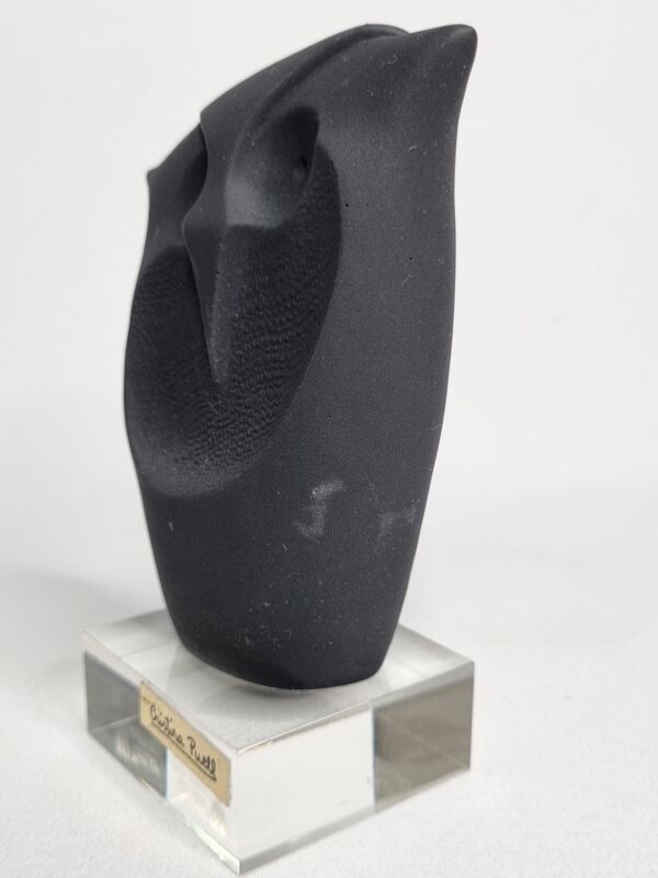 Sculpture moderne en forme de hibou par Cristina Puell