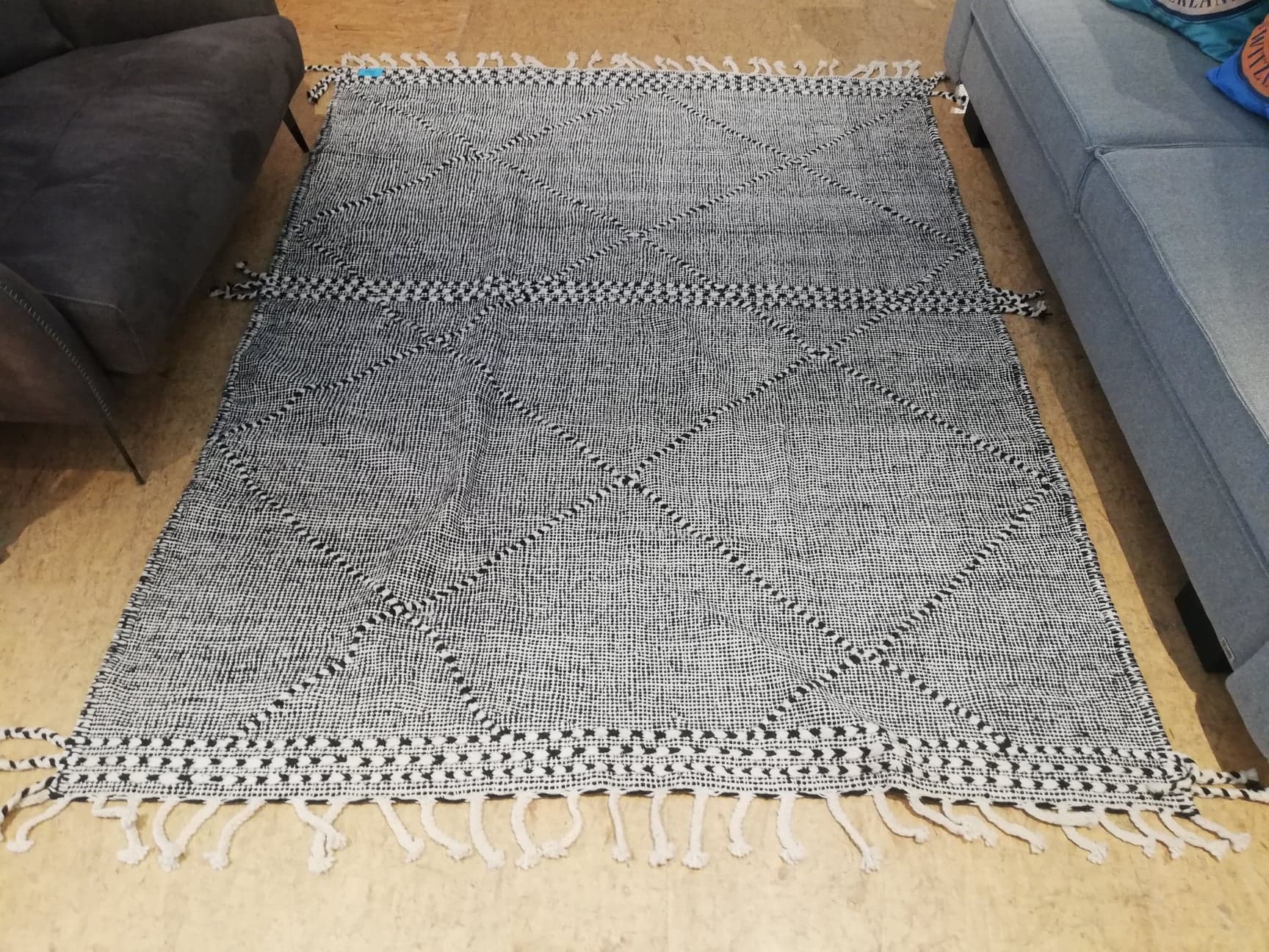 Zanafi carpet 100% wool 240x170cm