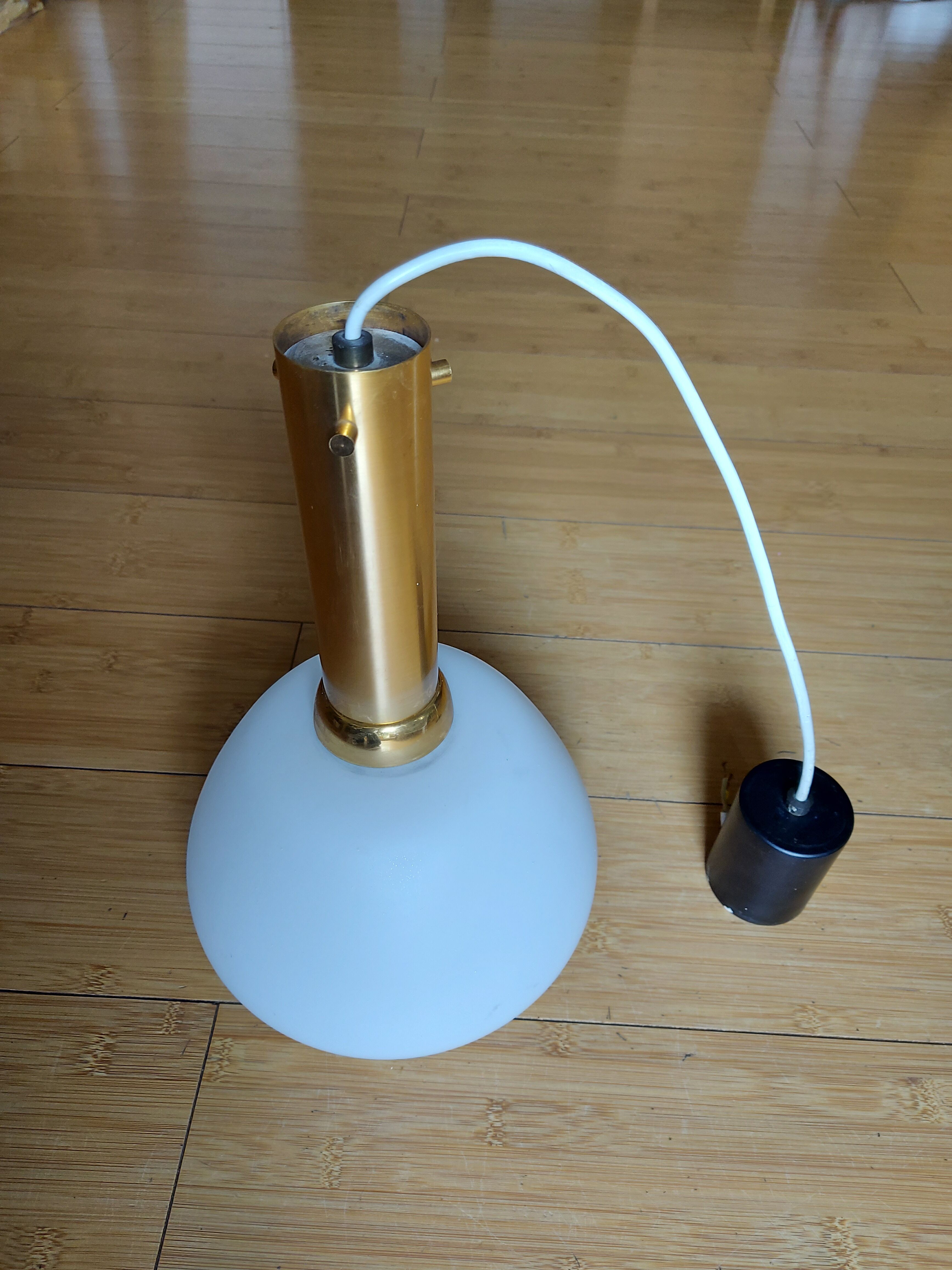 Hanging design white opaline