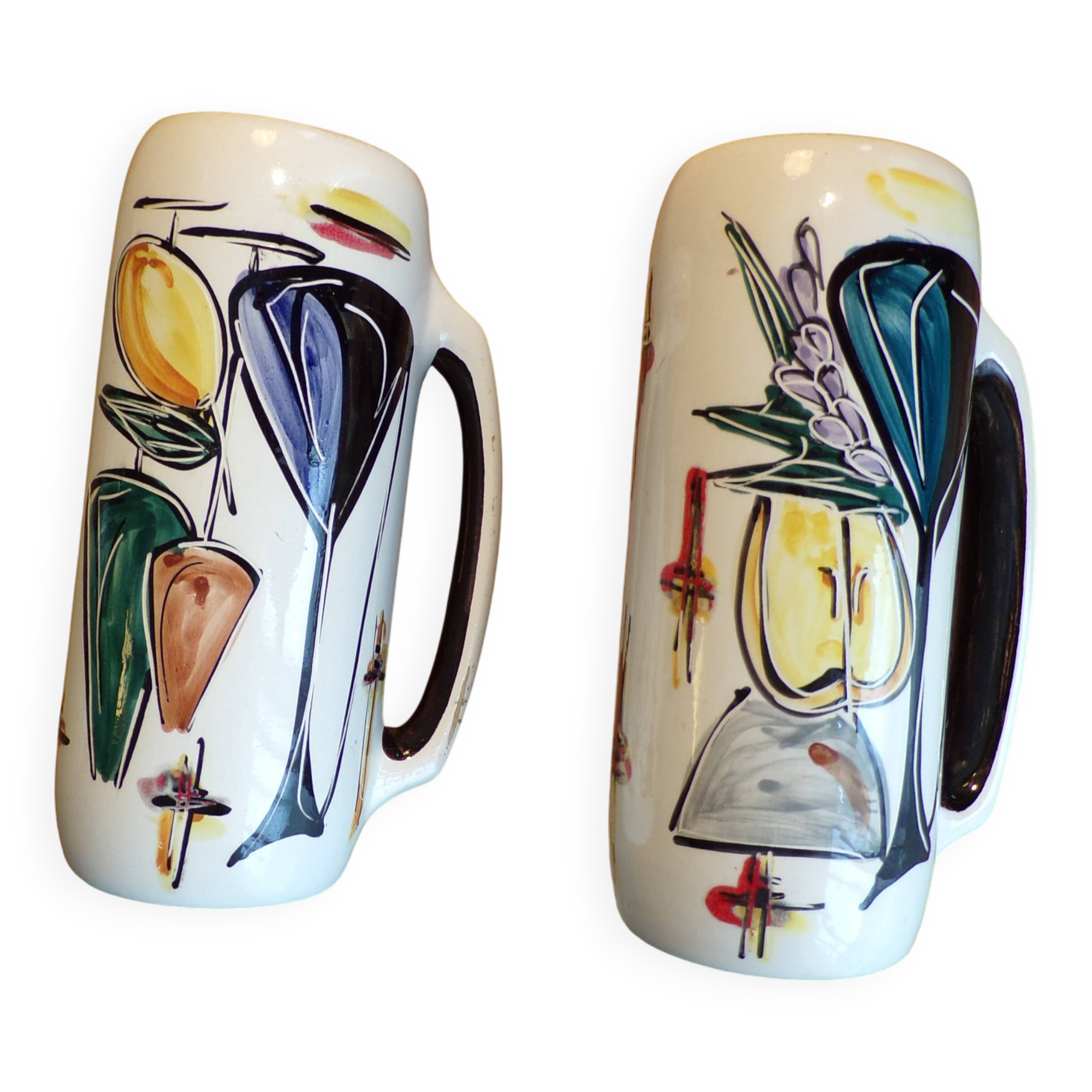 Duo of graphic Italian vases