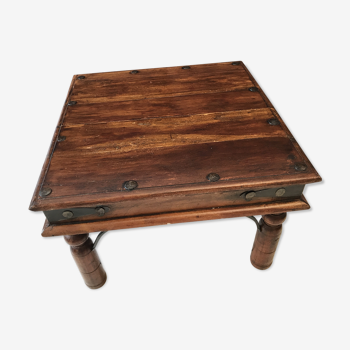 Table basse carrée en bois et fer teinté ancien