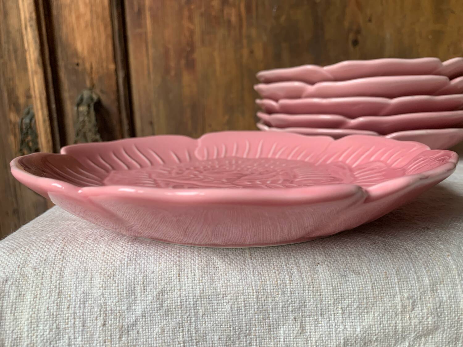 Pink flower earthenware plates