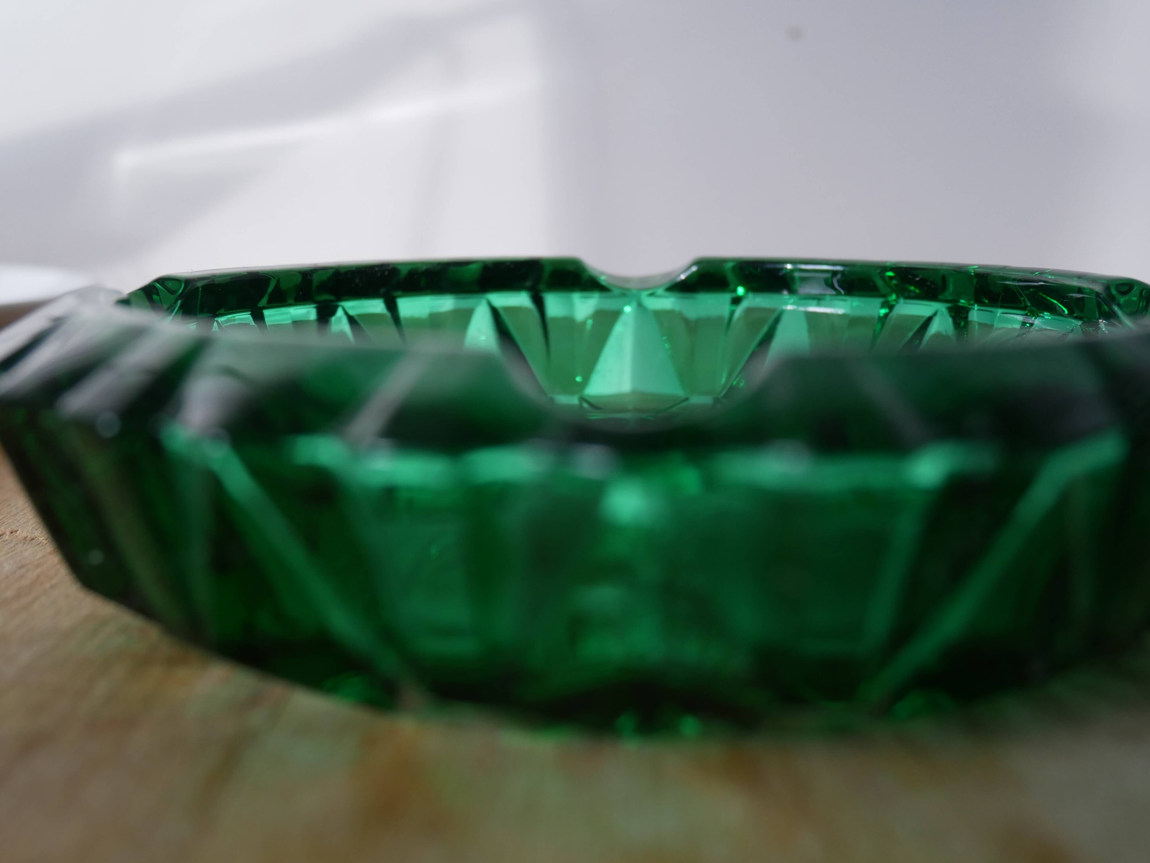 Green ashtray Carrousel "High Race Wines"