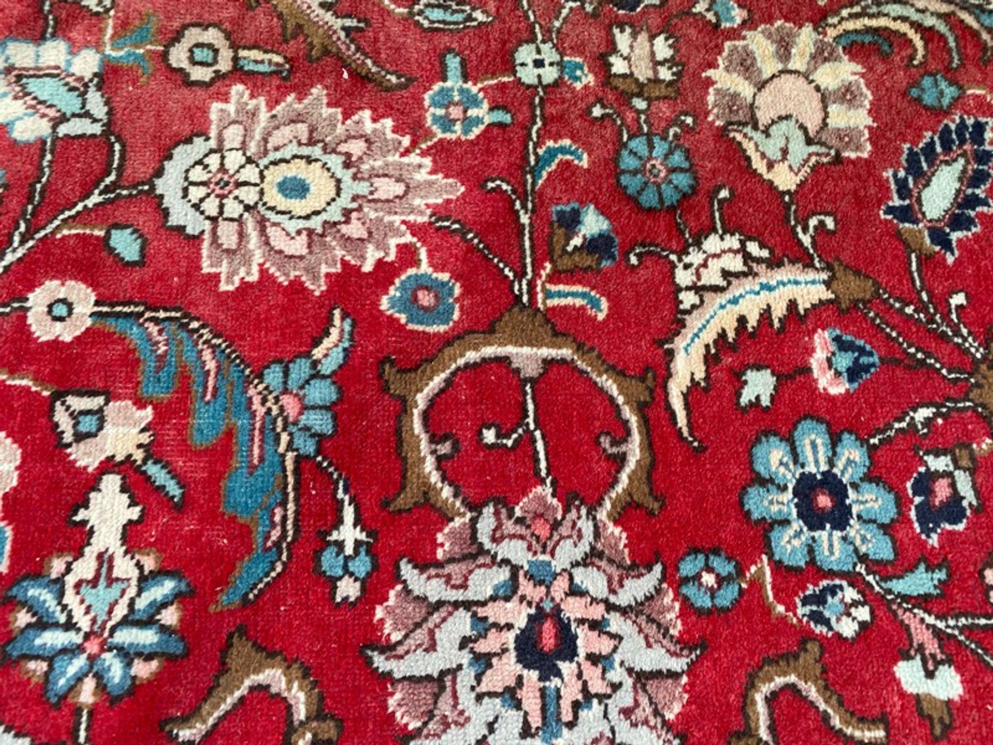 Large vintage Persian carpet tabriz 244x344 cm