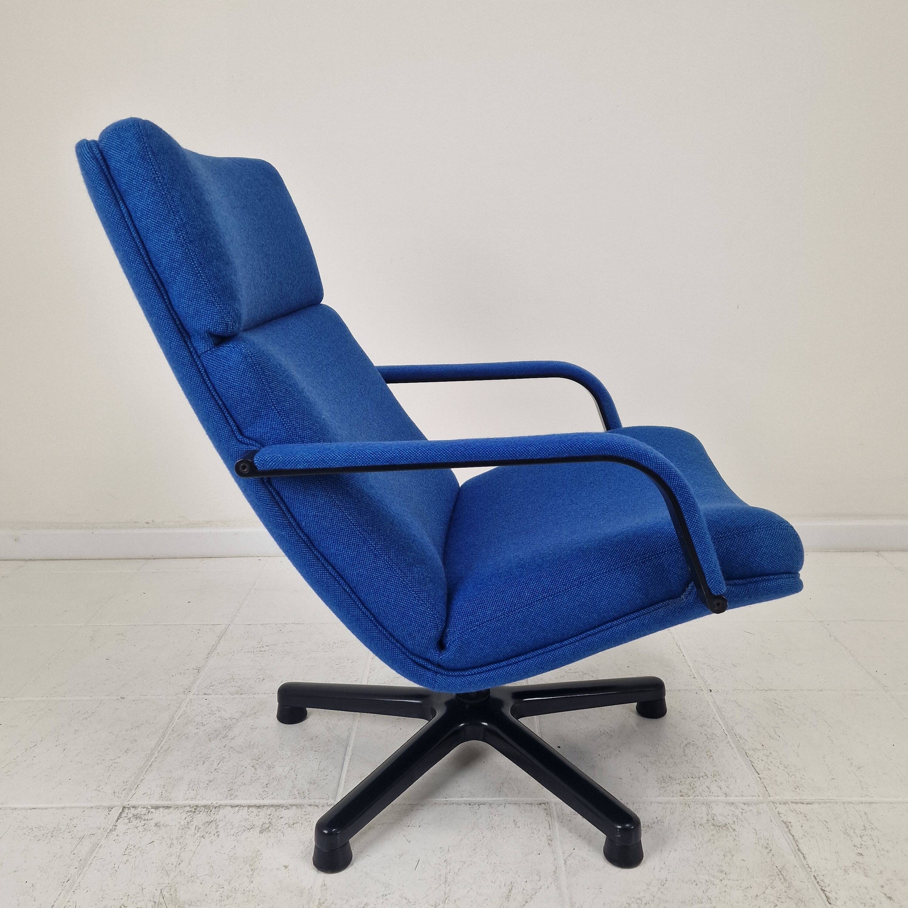 Artifort F141 Lounge Chair by Geoffrey Harcourt Design 1972 (2000s Product)