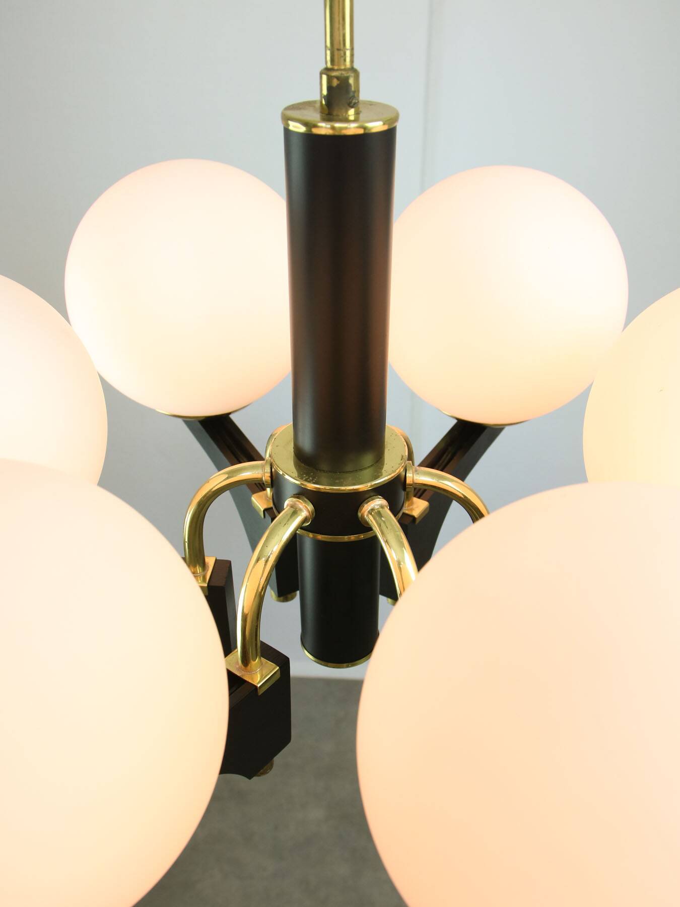 Mid-Century Modern Italian Brass and Opaline Chandelier