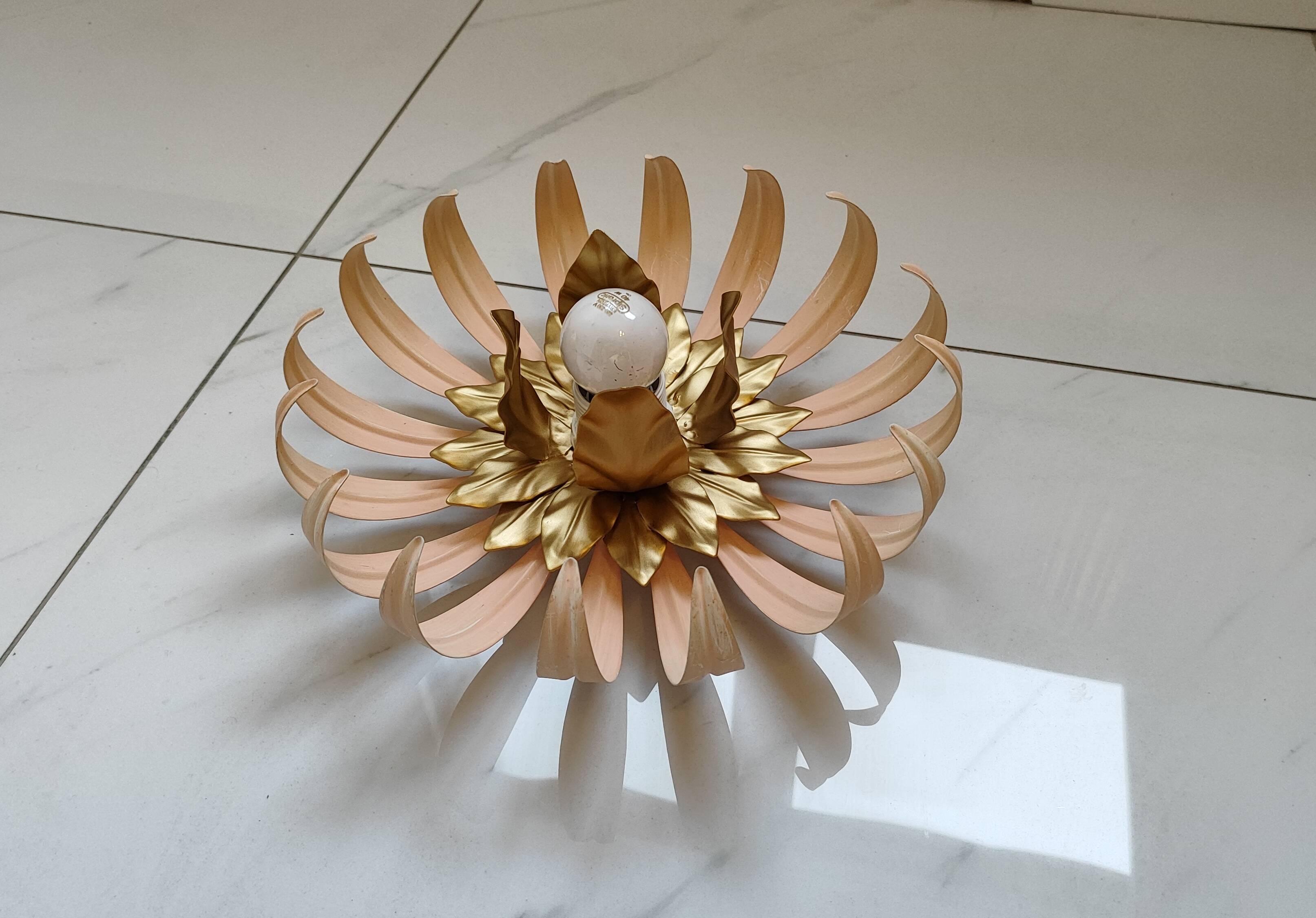 Flower ceiling light