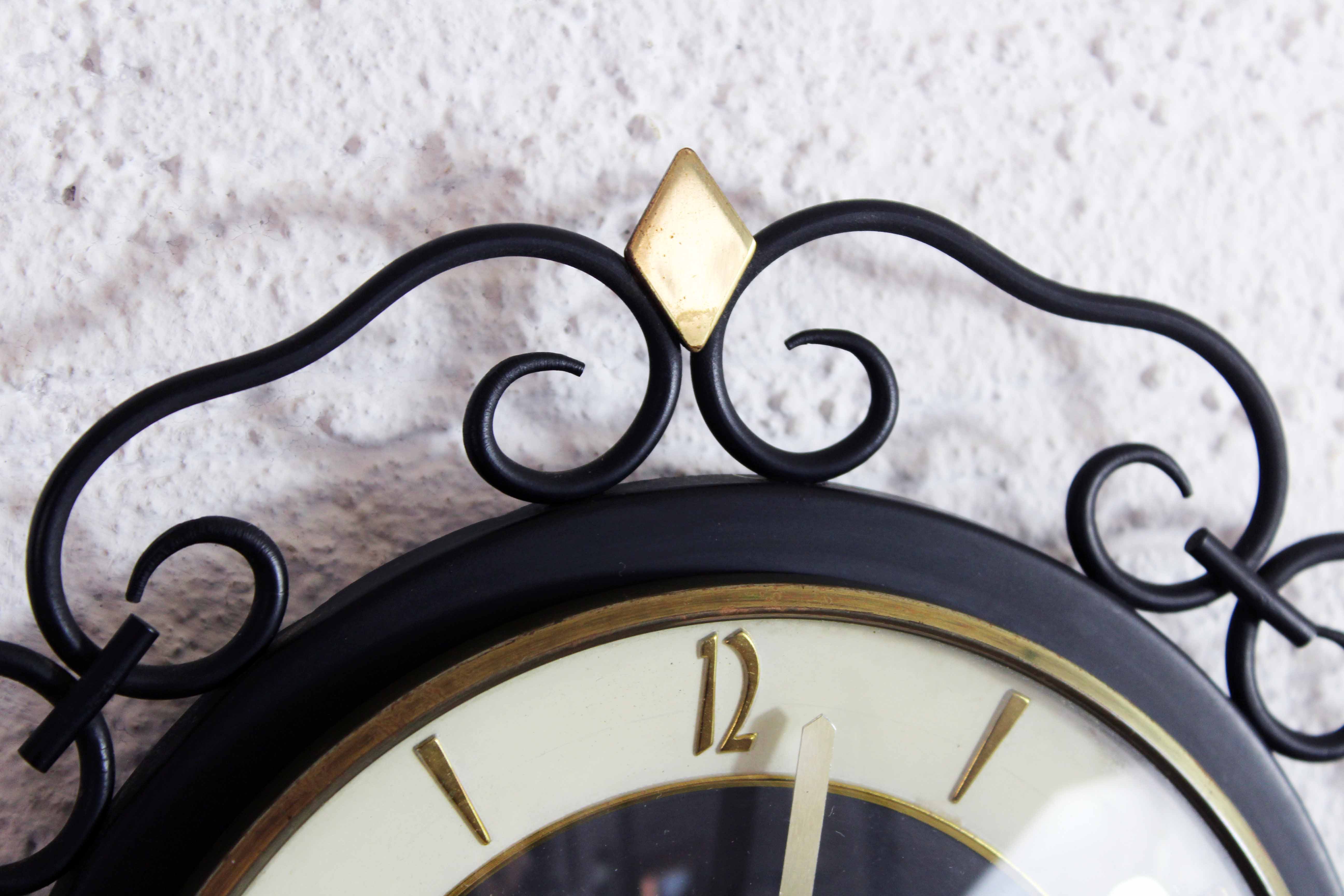 Wall clock Star