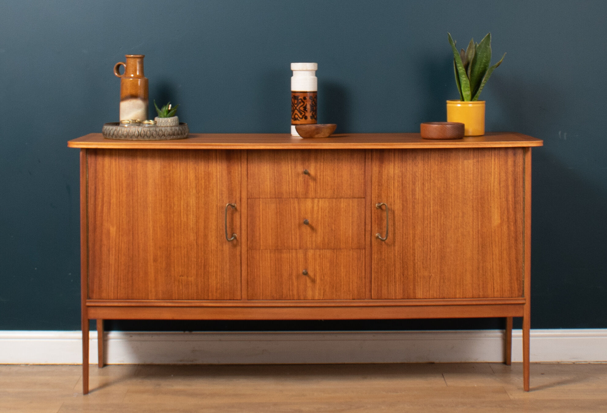 Buffet rétro en teck des années 1960 mid century par Vanson