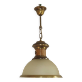 Lampe suspendue en laiton et bois "Louisiane" vintage française