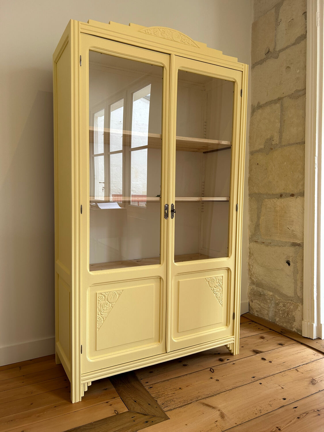 Art Deco glass cabinet (renovated)