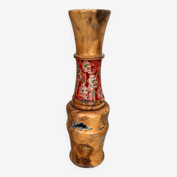 Vase en bois avec décor cloisonné