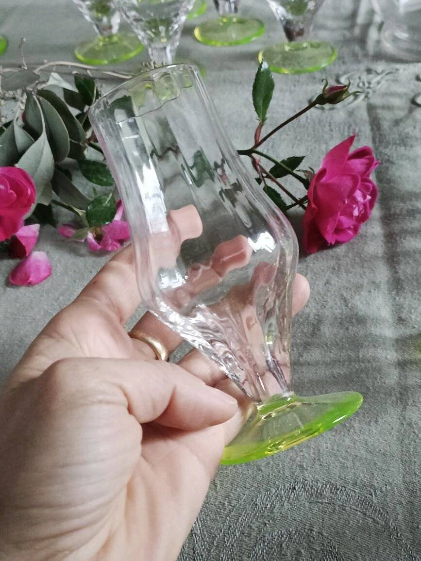 Uranium champagne flutes