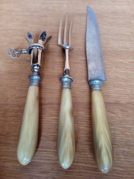 Vintage horn handle leg of lamb service