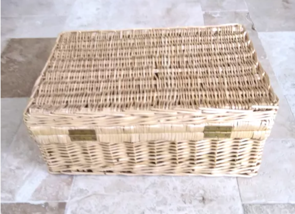 XXL wicker picnic basket/suitcase