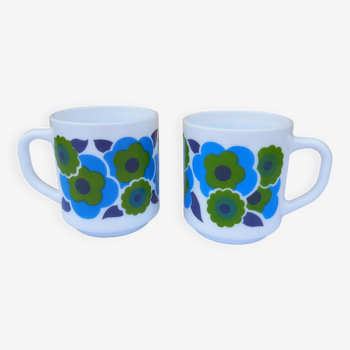 2 mugs années 70- Arcopal - motif fleur
