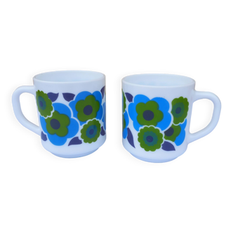 2 mugs années 70- Arcopal - motif fleur