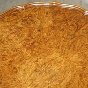 Table basse vintage Burr Walnut pivotante années 1940