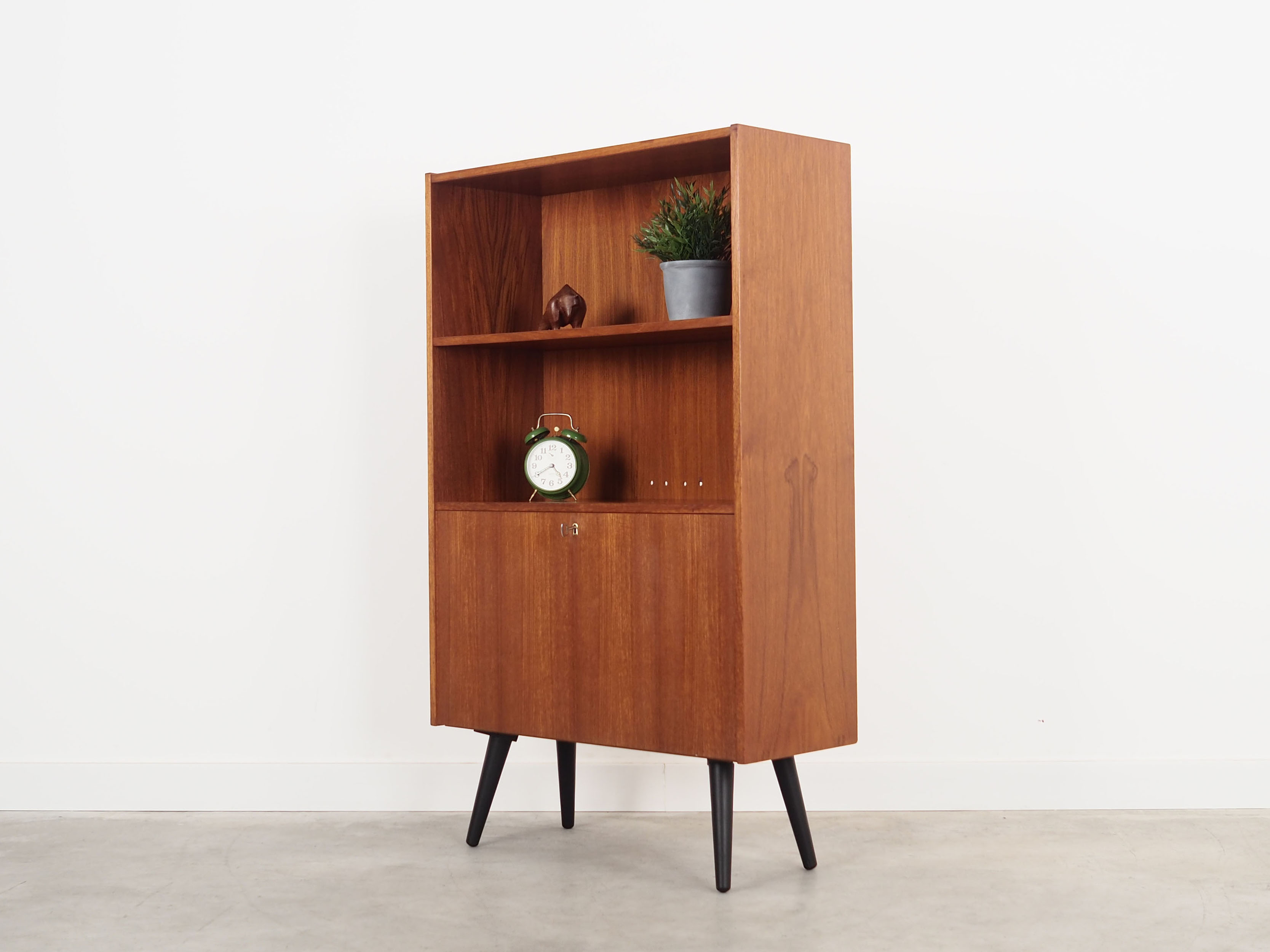 Teak bookcase, Danish design, 1970s, production: Denmark