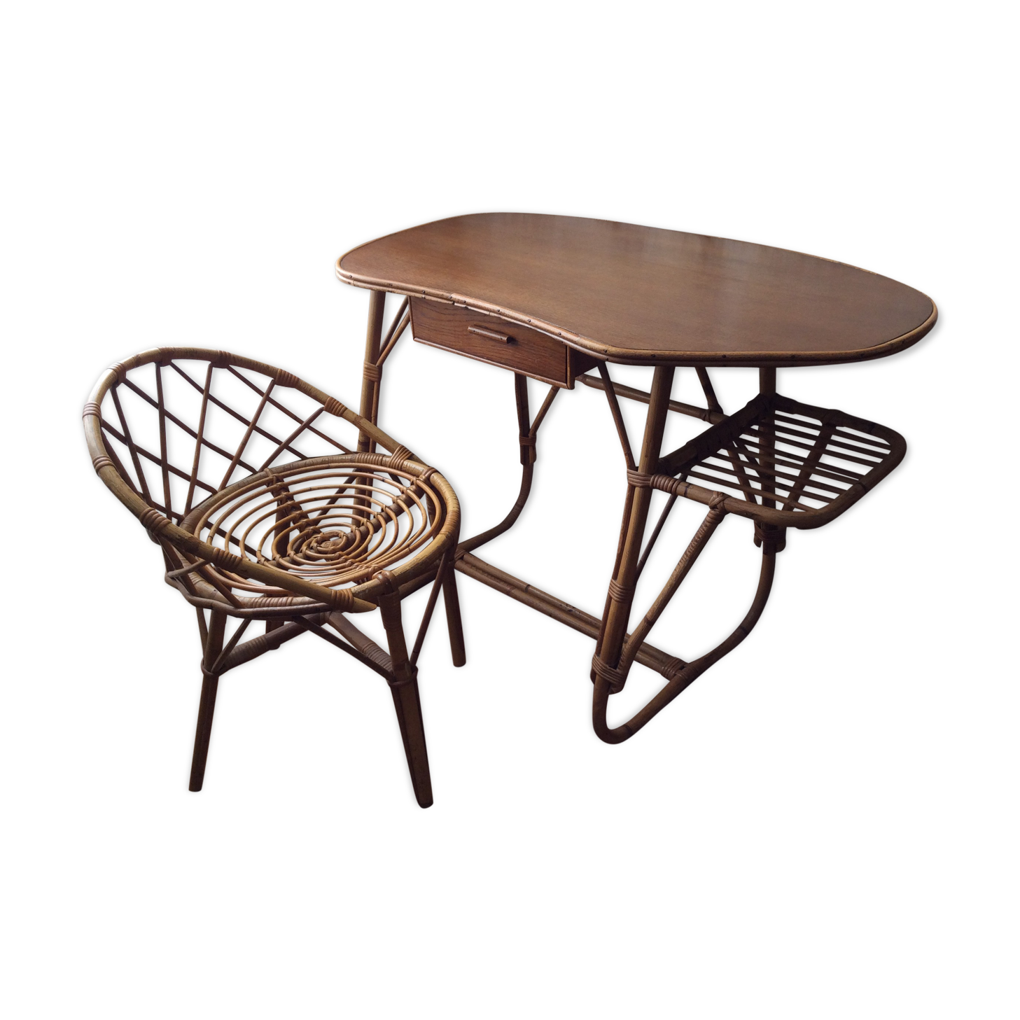 Bureau et chaise enfant rotin